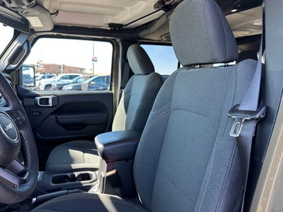 2025 Jeep Wrangler 4-Door Willys 4x4