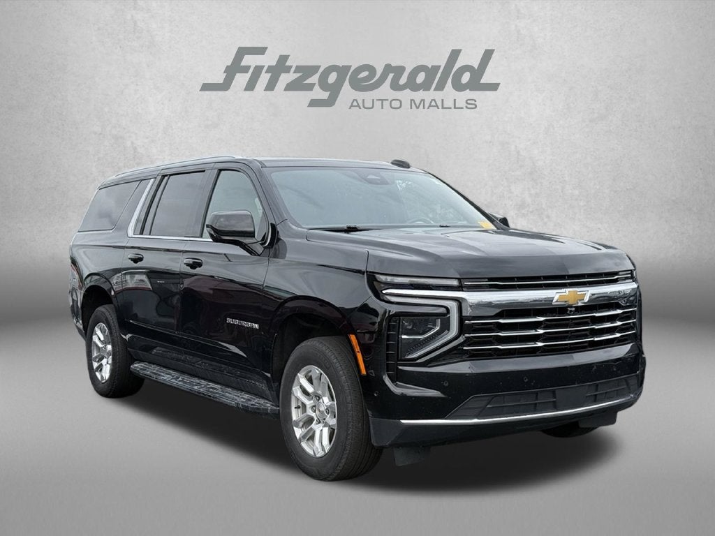 2025 Chevrolet Suburban LT