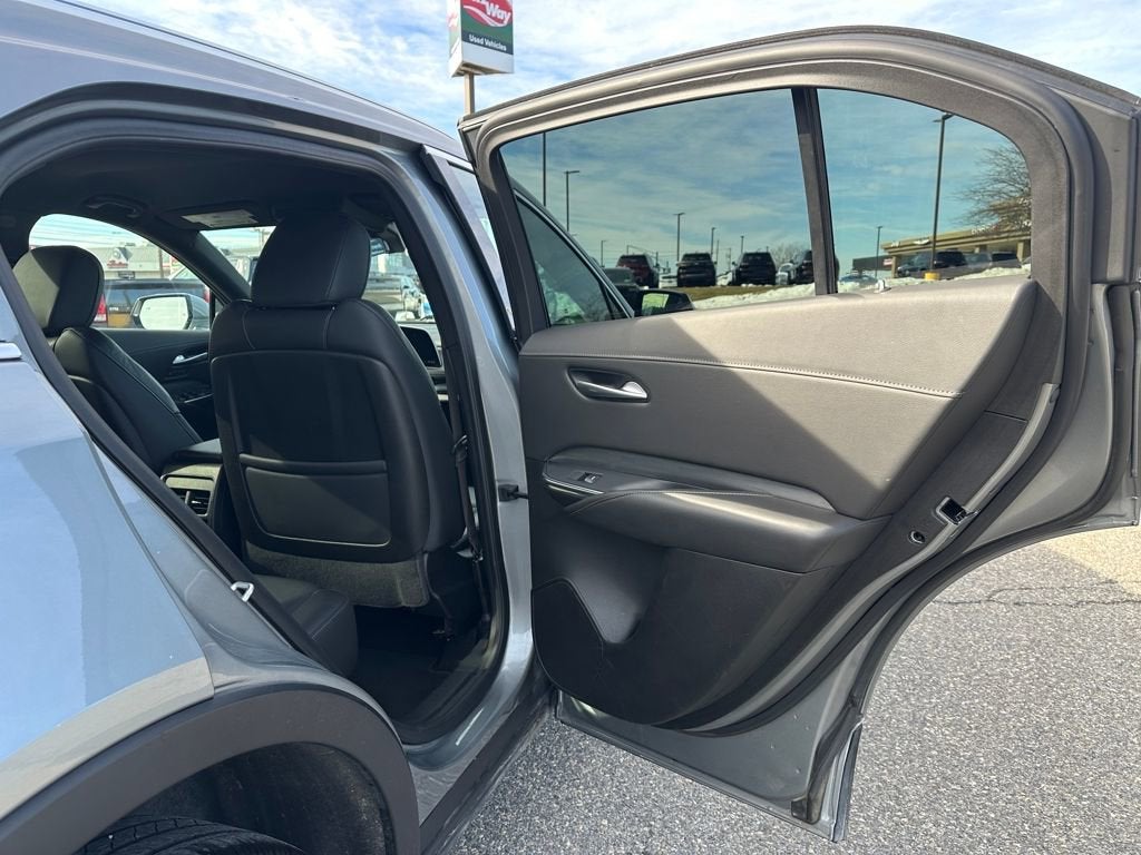 2025 Cadillac XT4 Premium Luxury