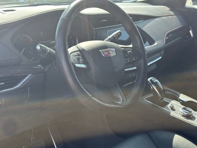 2023 Cadillac XT4 Sport