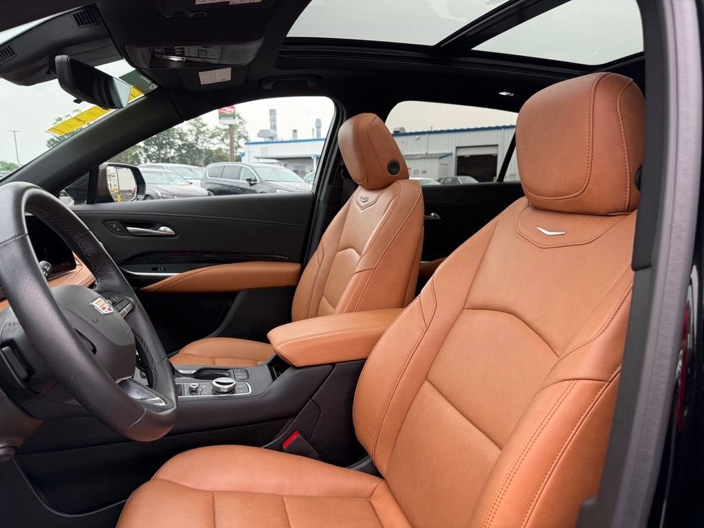 2024 Cadillac XT4 Sport
