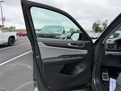 2024 Volkswagen Atlas 2.0T Peak Edition SE w/Technology