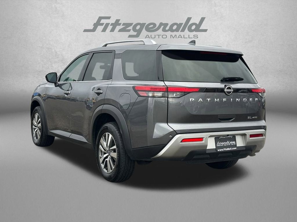 2025 Nissan Pathfinder SL