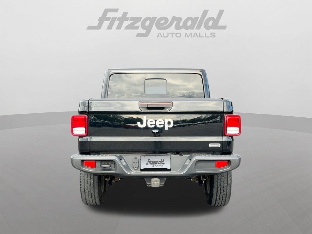 2022 Jeep Gladiator Overland