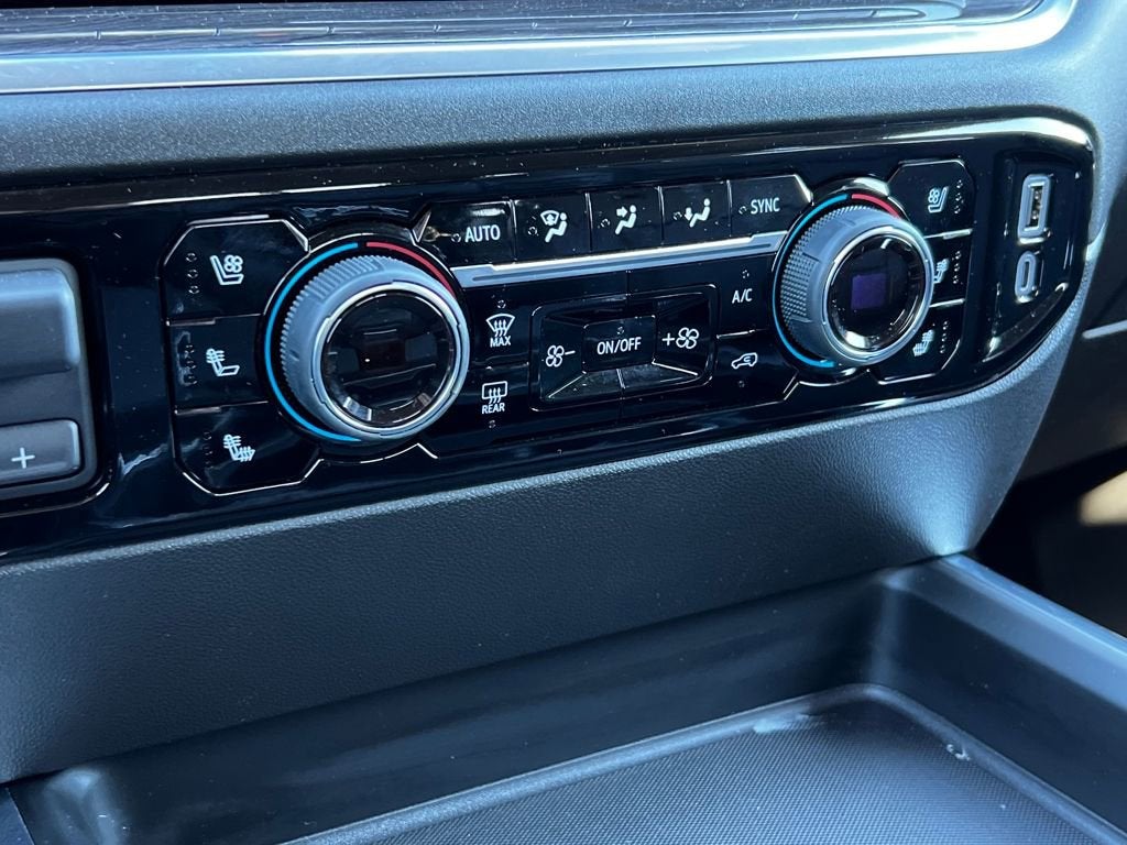 2025 Chevrolet Silverado 3500 HD LTZ