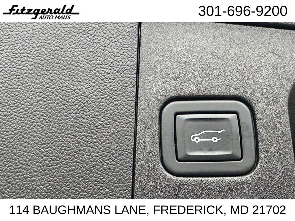 2021 Cadillac XT4 Premium Luxury