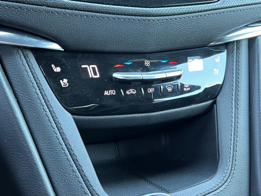 2020 Cadillac XT5 Premium Luxury