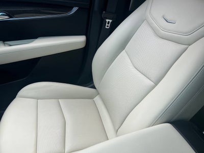 2022 Cadillac XT5 AWD Sport
