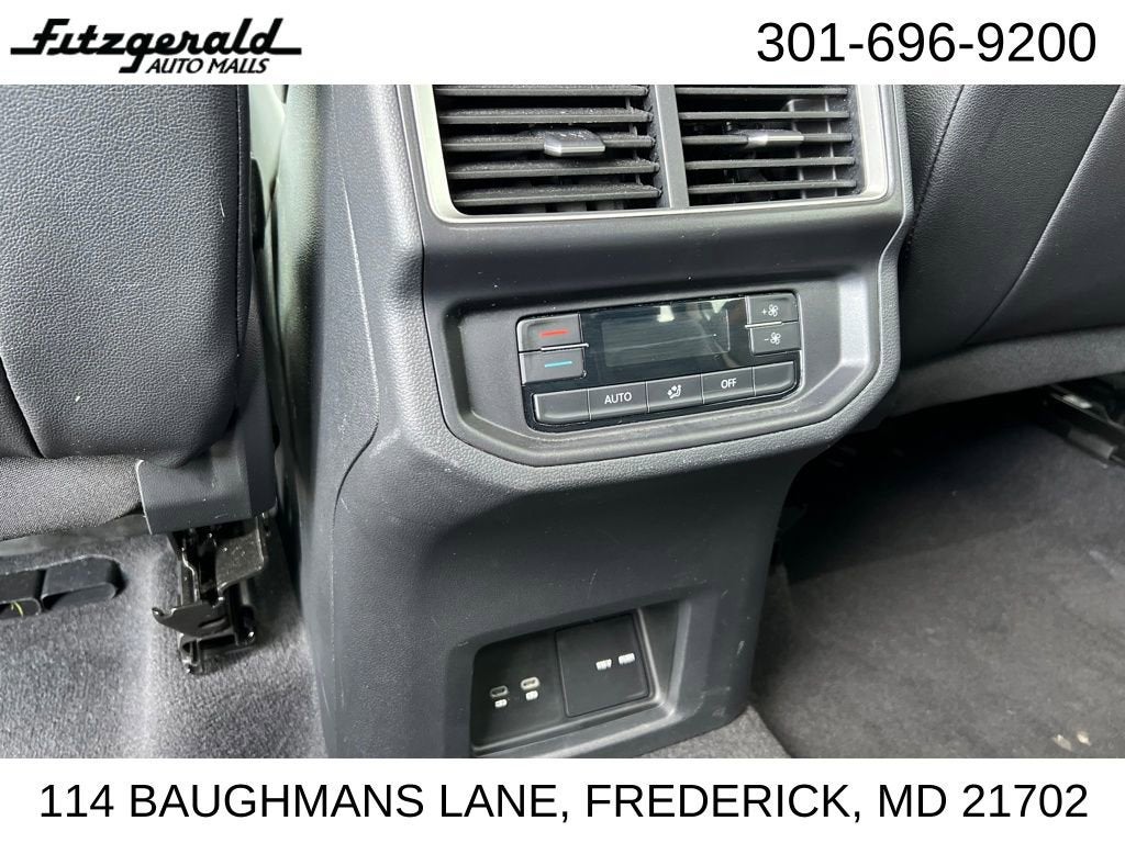 2025 Volkswagen Atlas 2.0T SE w/Technology