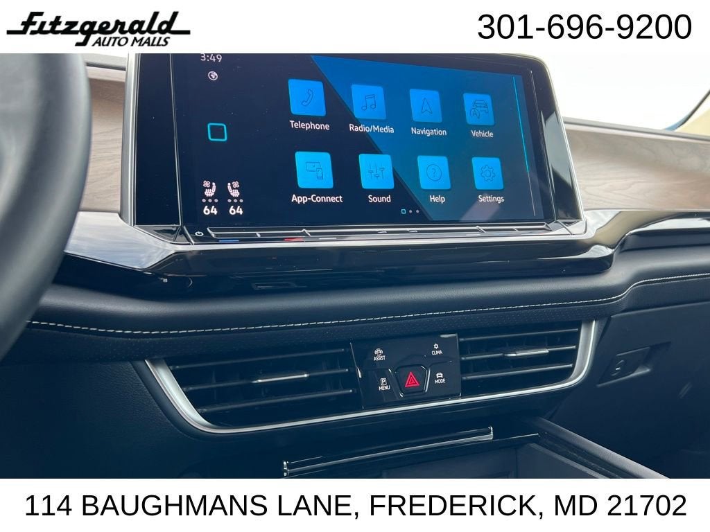 2025 Volkswagen Atlas 2.0T SE w/Technology