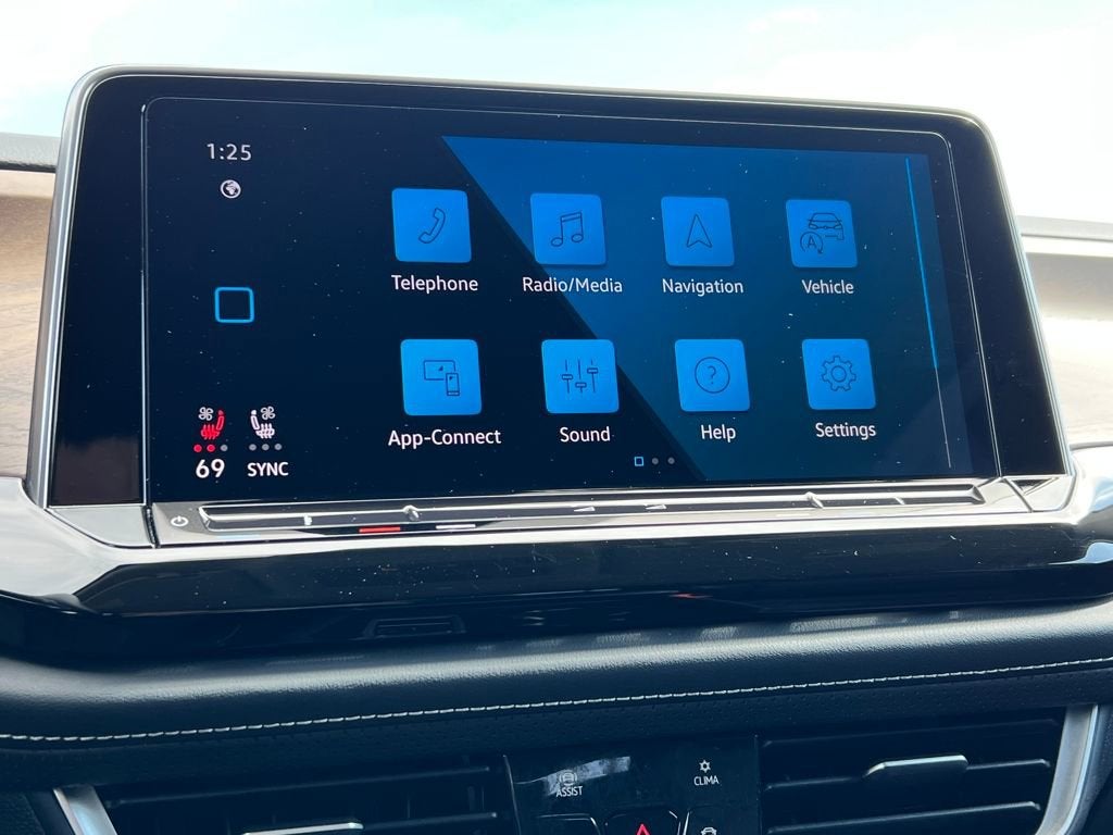 2025 Volkswagen Atlas 2.0T SE w/Technology