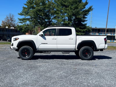 2022 Toyota Tacoma 4WD SR