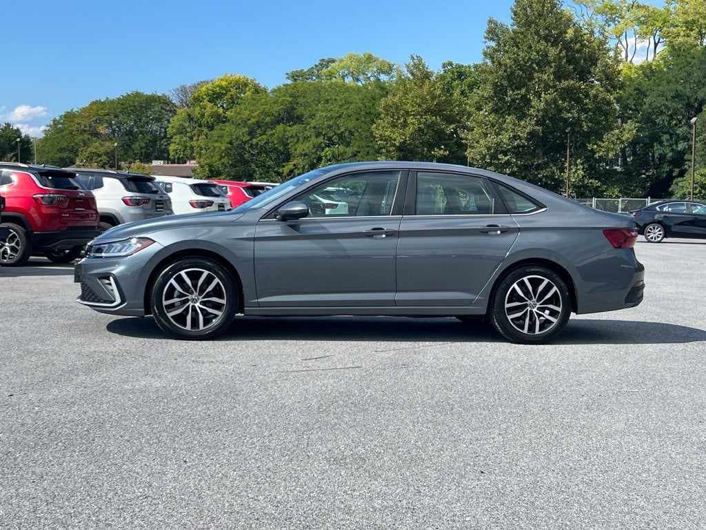 2025 Volkswagen Jetta SE