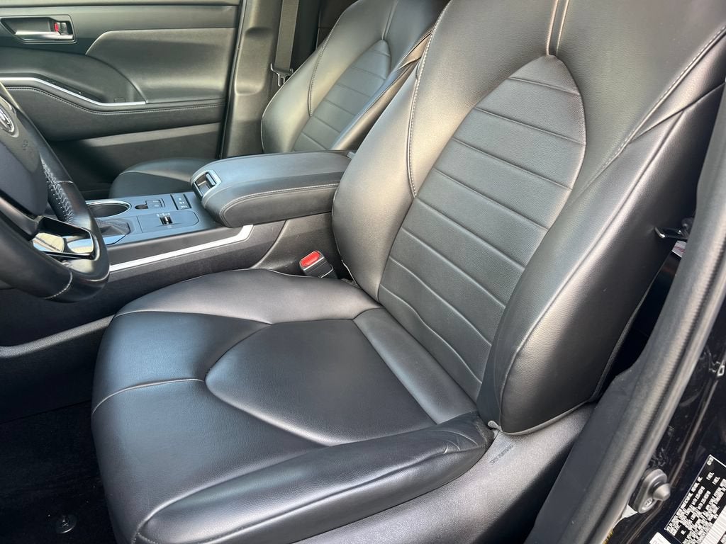 2020 Toyota Highlander Hybrid XLE