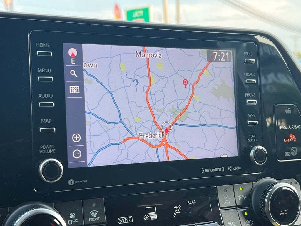 2020 Toyota Highlander Hybrid XLE