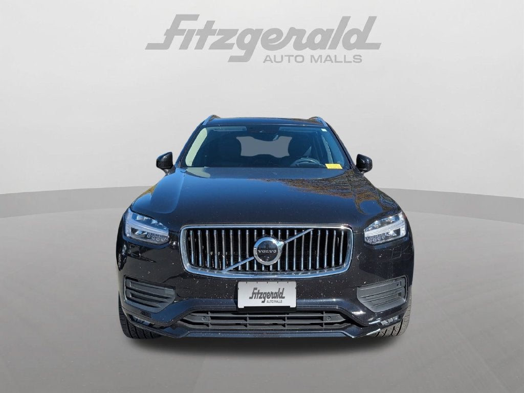 2022 Volvo XC90 Momentum