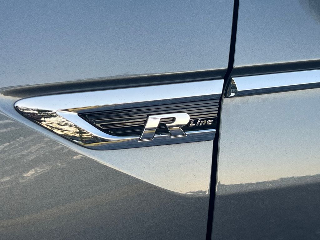 2021 Volkswagen Tiguan 2.0T SEL Premium R-Line