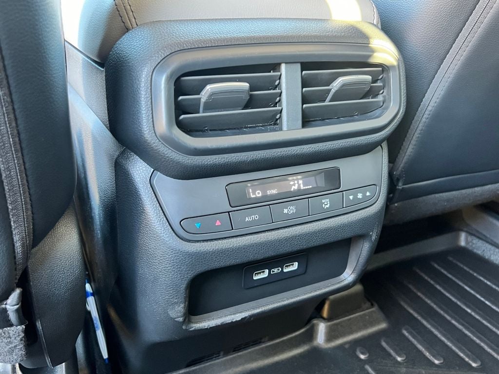 2023 Honda Pilot EX-L 8 Passenger