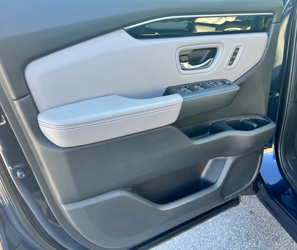 2023 Honda Pilot EX-L 8 Passenger