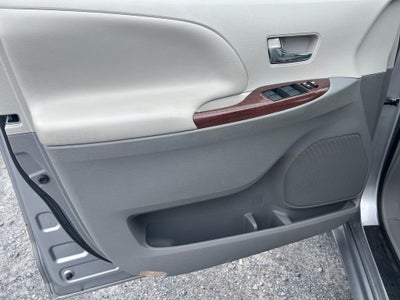 2014 Toyota Sienna XLE