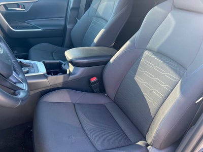 2024 Toyota RAV4 Hybrid SE